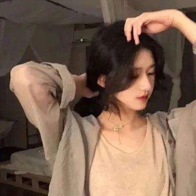 爱长颈鹿的女人